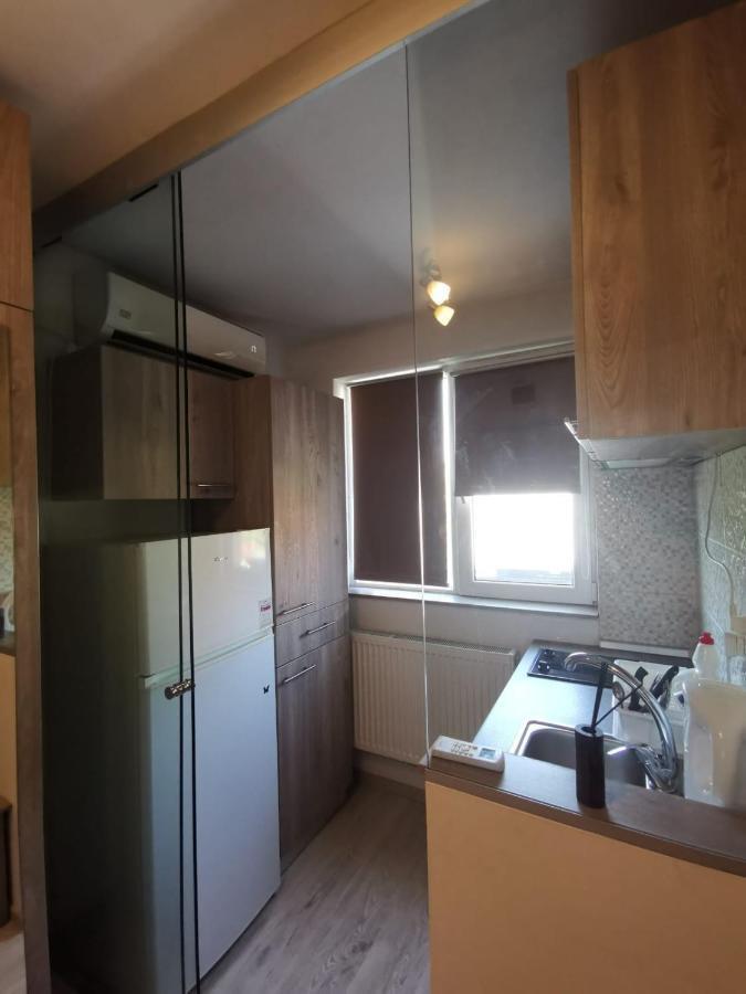Holidays Inn Studio Bukareszt Zewnętrze zdjęcie